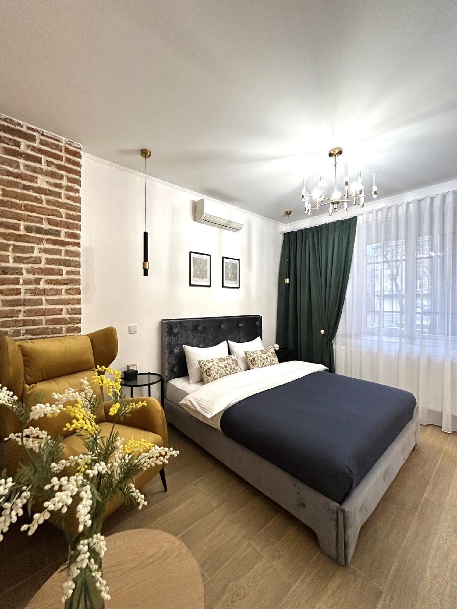 Modern Apartment, 100M To Opera Lviv Eksteriør billede